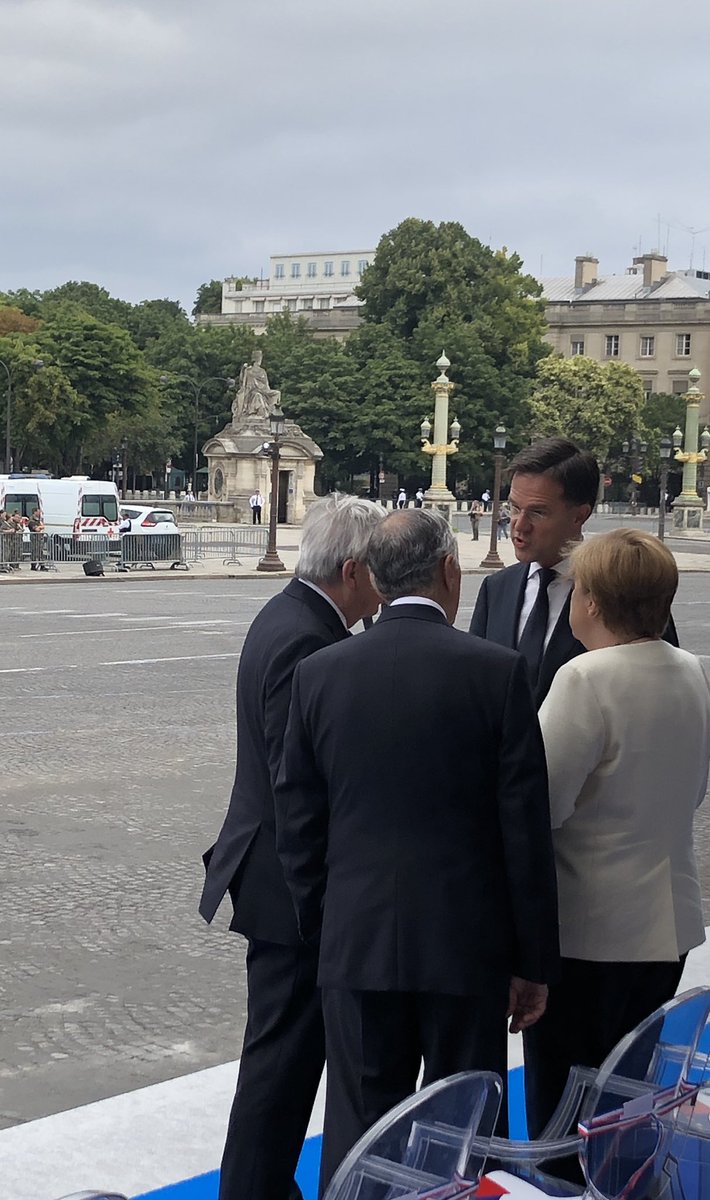BrunoLeMaire's tweet photo. Bonne fête du #14Juillet à tous depuis la place de la Concorde qui est aujourd’hui la grande place de la #France et la grande place de l’#Europe. https://t.co/R94RweNB6r
