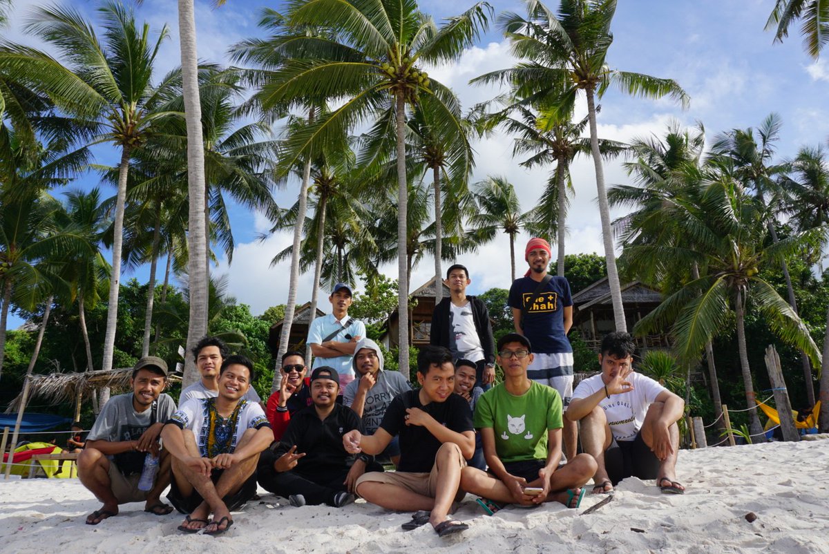 Opiscesz's tweet photo. No Women No Problem https://t.co/lK3XAQJUSx