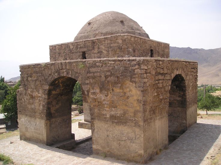 Here's an example of an ancient domed structure that might also rings bells in your head when you see it. Look's very similar to Epstein's temple, right?