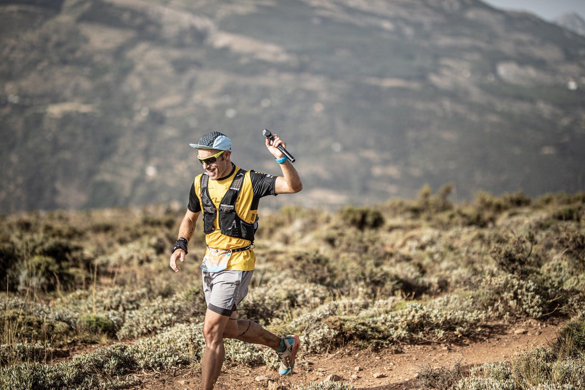 PabloCastilloGr's tweet photo. Maratón de @ultrasierranev reencuentro conmigo mismo como corredor de trail. Gracias a todos los que nos habéis saludado durante estos días. Dentro de poco tendréis un vídeo de esta maravillosa experiencia.
📷: @johnortizphotografer
#youtubertrailrunner #ultrasierranevada2019 https://t.co/1fSllK9rIU