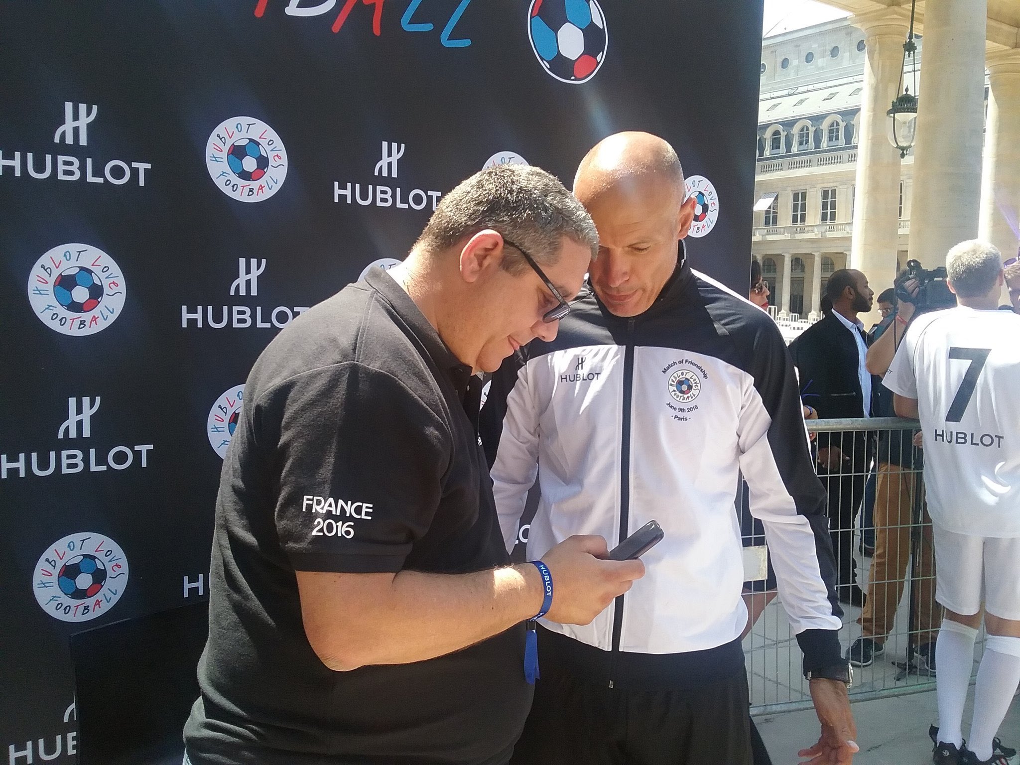 Happy 48th Birthday to former World Cup Final referee Howard Webb, have a great day my friend 