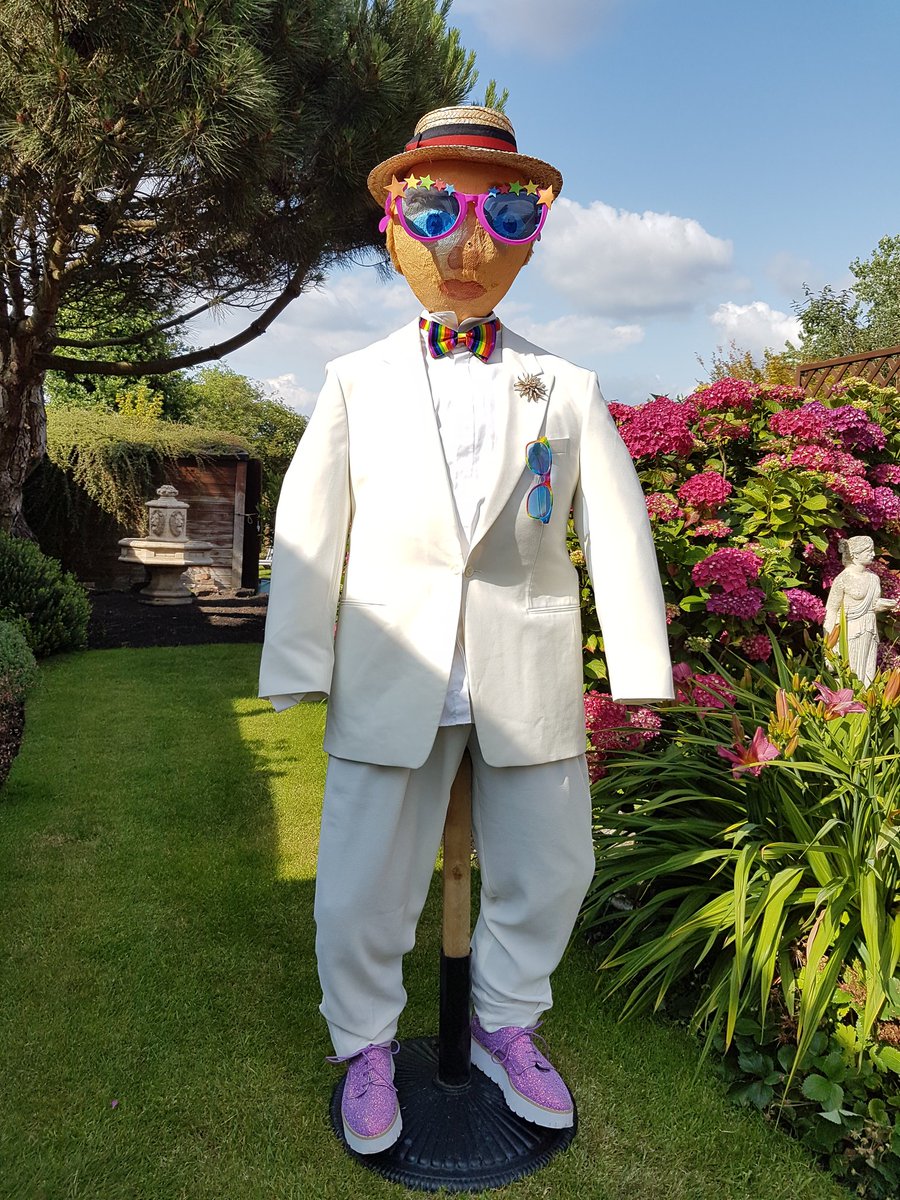 GaryBilliald's tweet photo. @eltonofficial #rocketman Still standing in style at the West Hallam Scarecrow trail!!! https://t.co/Wqjfg9F9xC