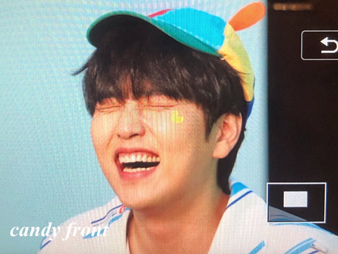 Candy_Sandeul's tweet image. 190714 대전 팬싸인회 #B1A4 #삼돌

우는거 아니고 웃는 중😂