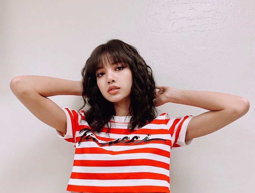 mnaEN's tweet photo. #Lisa from #BlackPink via #Instagram ✨ today.
#LISA20MParty #LISA #LALISA
#BLACKPINK
#LisaBLACKPINK
#LalisaManoban
#NoLisaNoMoney https://t.co/VuB4jOsTVo