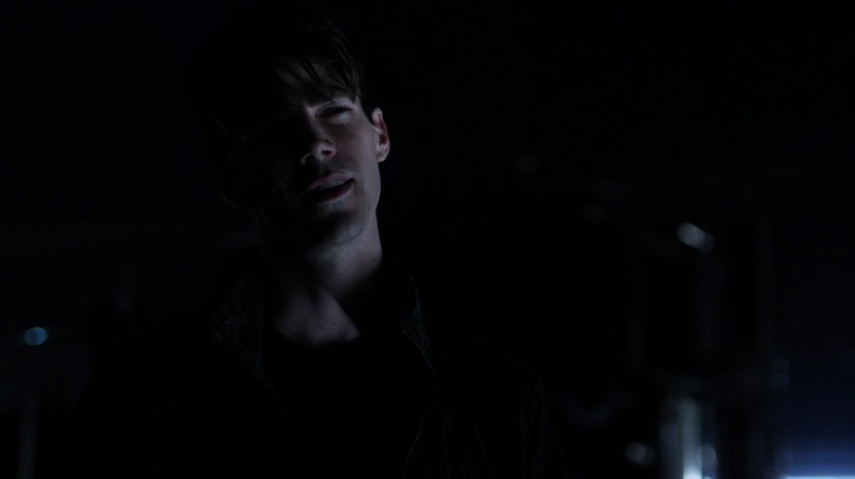 I KILLED GOD AND TOOK HIS PLACE.// HIATUS tweet media