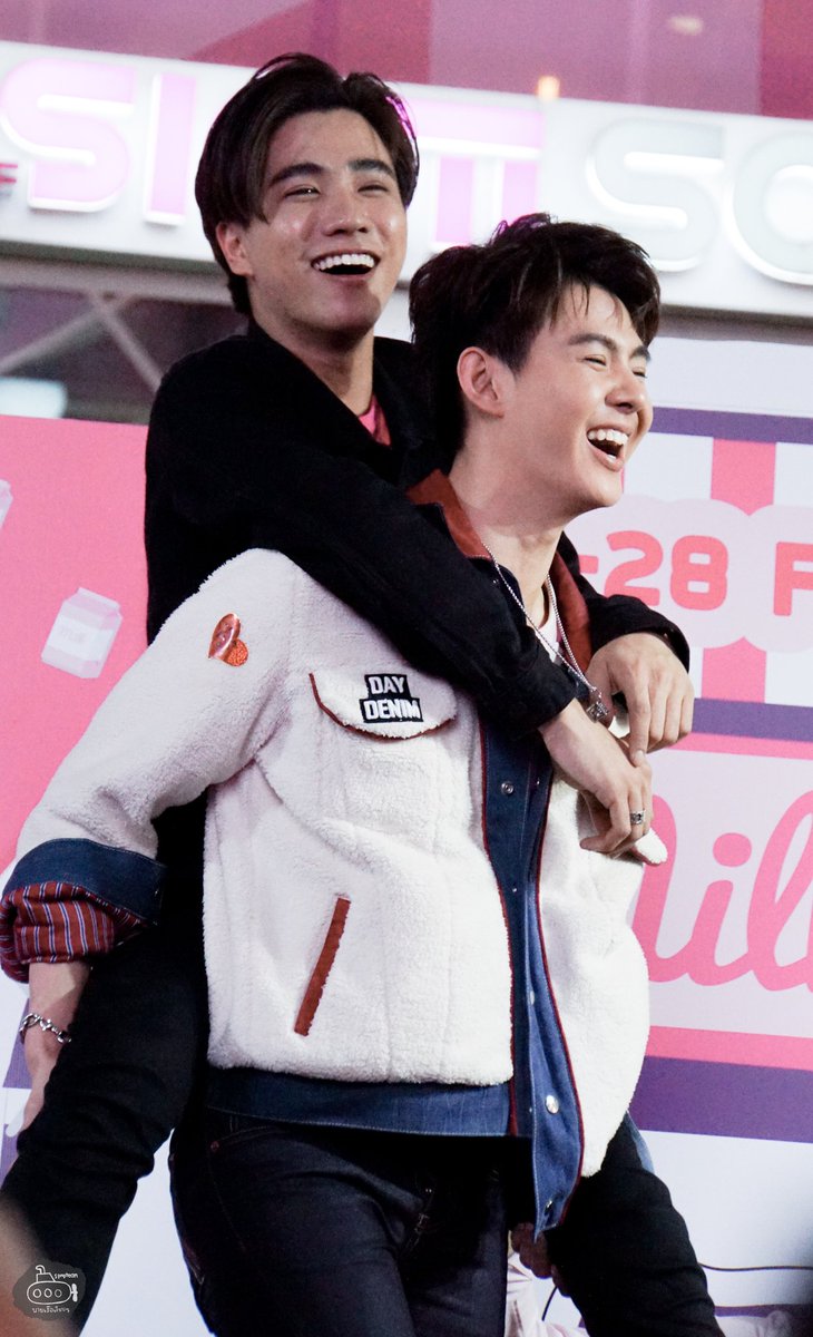 pssubmarine's tweet photo. ขี่คอยังไงให้สีชมพูขนาดนี้ 🤫

#PerthSaintSation
#ตอบยังไงไม่ให้โป๊ะ https://t.co/hMkTlG2dMd