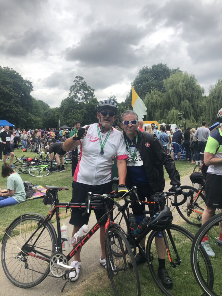 Echleigh's tweet photo. Thank you Team Havens for joining me and wearing your jerseys. You all looked fab out there #London #Southend #Londontraining #Essextraining #TeamHavens https://t.co/QEfA4yz3OW