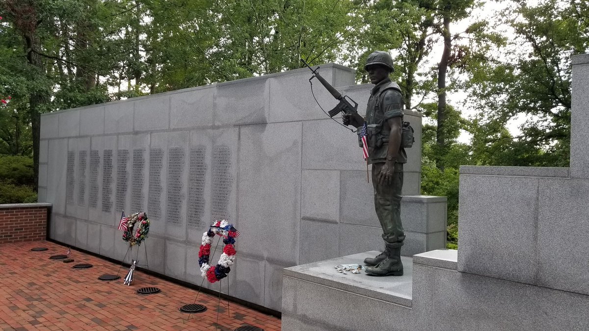 knoxroadtripper's tweet photo. The Lejeune Memorial Gardens in @COJacksonville are filled with moving and sometimes majestic memorials that all help tell stories from history that are important to learn. #visitjacksonvillenc #onlyinonslow #memorials #history https://t.co/b8DUjEoPtN