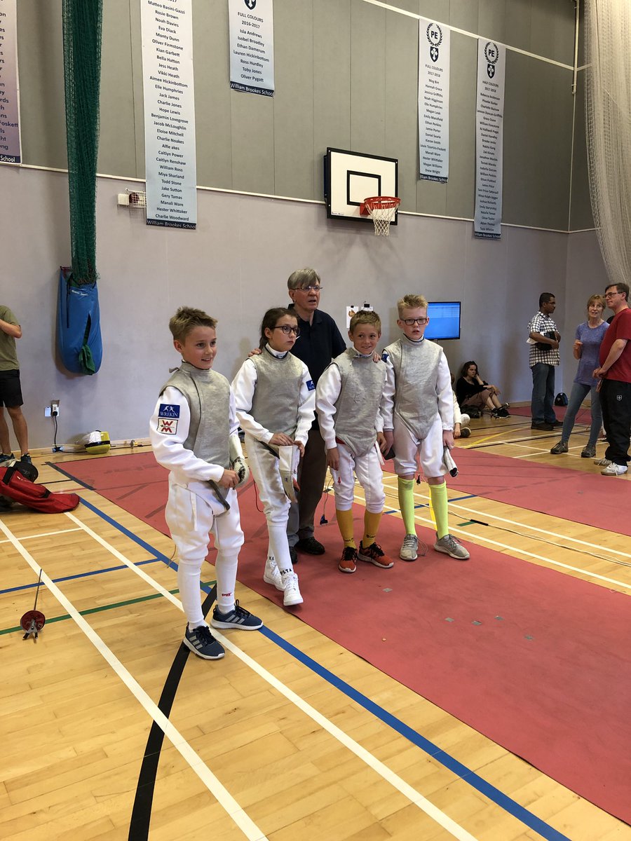 charliesmum67's tweet image. How to spend a Sunday!!! Go Team @WrekinCol &amp;amp; @wrekinswords #wenlockolympian #fencing #williambrooks #fencingmum #foundcoffee