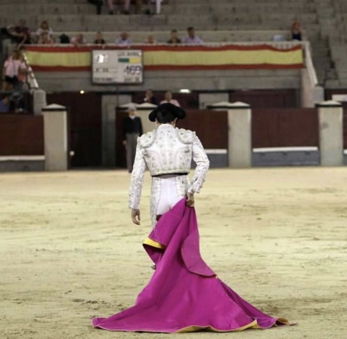 🔴Hoy haremos el paseíllo en Ceret 🔴 Cuadrilla: 🔷Lidiadores -Ecijano II, -Ivo Alvarez, tercero -Juan Cantora 🔷Picadores - Agustin Romero , Tito Sandoval 🔷Mozo Espadas - Gonzalo de Miguel .Ayuda - José Chinarro  🔶 Apoderados Emilio Moreno y Ecijano II