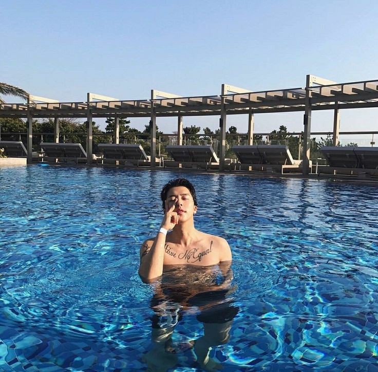 เฮียgus ft.ไม่ตอบ=ไม่ว่าง ขี้เกียจ ไม่อยากตอบ tweet media