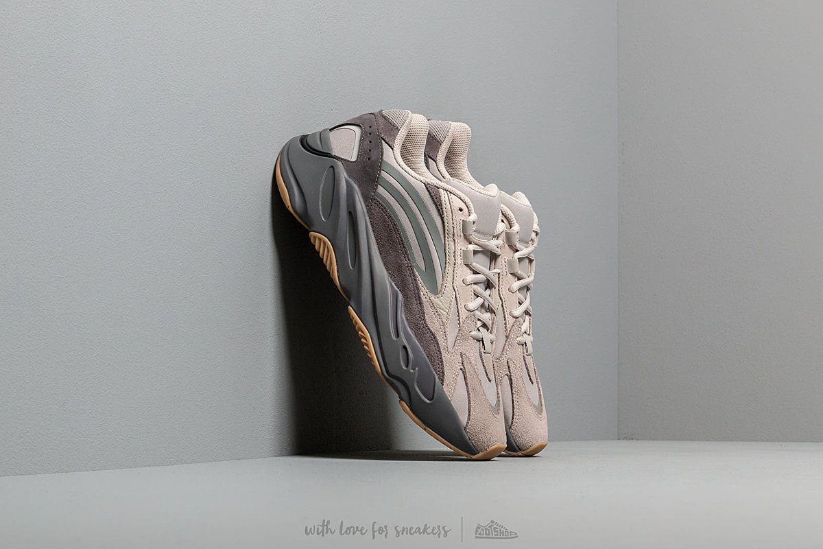 adidas yeezy 700 footshop