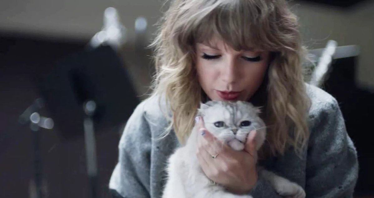 Taylor Swift as Park Jimin