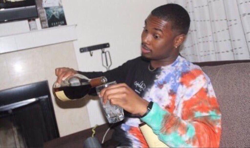 ed_memes's tweet photo. when bad shit keeps happening in your life but you’re used to it https://t.co/jMKYi5Gnff