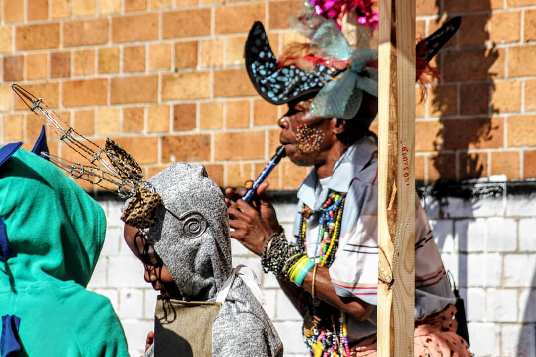 ReCreationSA's tweet photo. Throwback to some of the amazing characters ans costumes that the children came up with themselves. Here we have a Flion, Rhinocorn, Kudu,  Wise Woman, Prince and Princess, and some mischievous dinosaurs.

#AJoziFairytale #TheTrinitySession #SparkGallery @PlayAfricaCM @sa_nlc https://t.co/O4TvJQKnp9