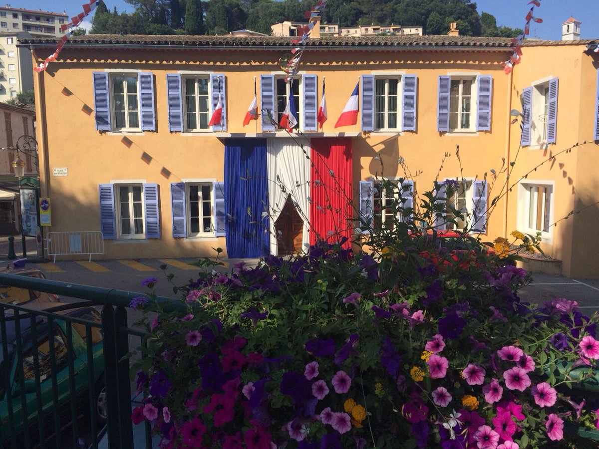 AlexiaCornea's tweet photo. Vive la France et sa beauté! ❤️🇫🇷  #France https://t.co/DWery0WozT