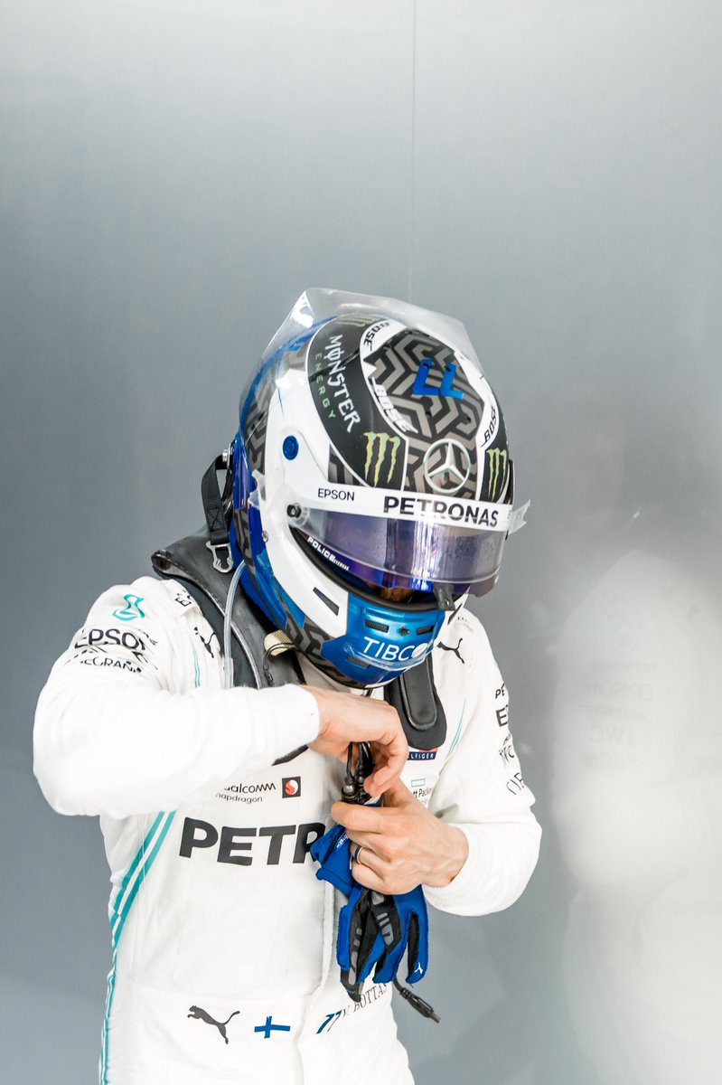 ValtteriBottas's tweet photo. Race day 🏁

Let’s do this 💪🏼

#VB77 #F1 @MercedesAMGF1 https://t.co/IUpvFsLPGB