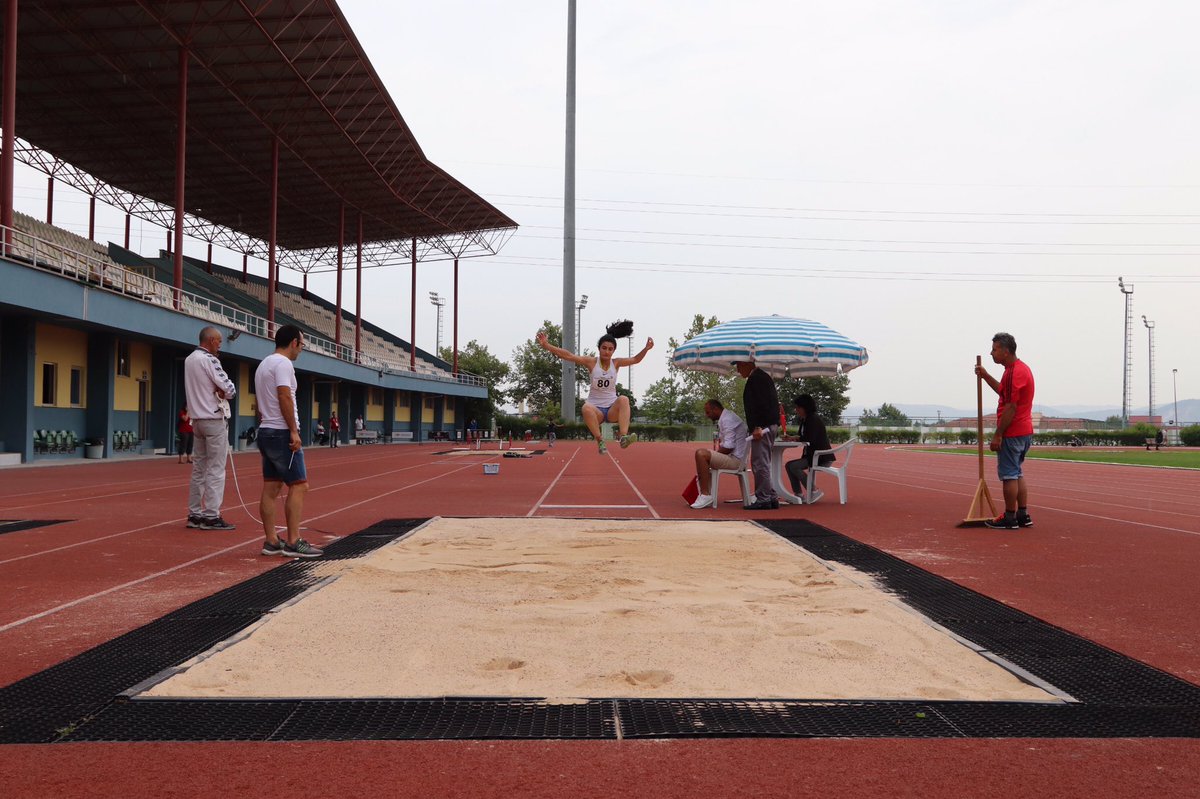 GSB_Bursa's tweet photo. "15 Temmuz Şehitleri Anma, Demokrasi ve Milli Birlik Günü" etkinlikleri kapsamında düzenlenen ve iki gün sürecek olan  Bedensel Engelliler Atletizm yarışmalarının ilk günü tamamlandı. 

@kasapoglu @sinanaksu @hamzayerlikaya @mehbaykan https://t.co/YHgPOgxn69