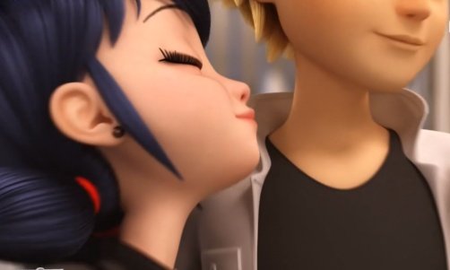 ladybugspain's tweet photo. RT SI LO PASASTE UN POCO/BASTANTE MAL EN ESTE MOMENTO Y QUERIAS AYUDAR FUERTEMENTE A MARINETTE😥 https://t.co/WGYeKwZ1G4