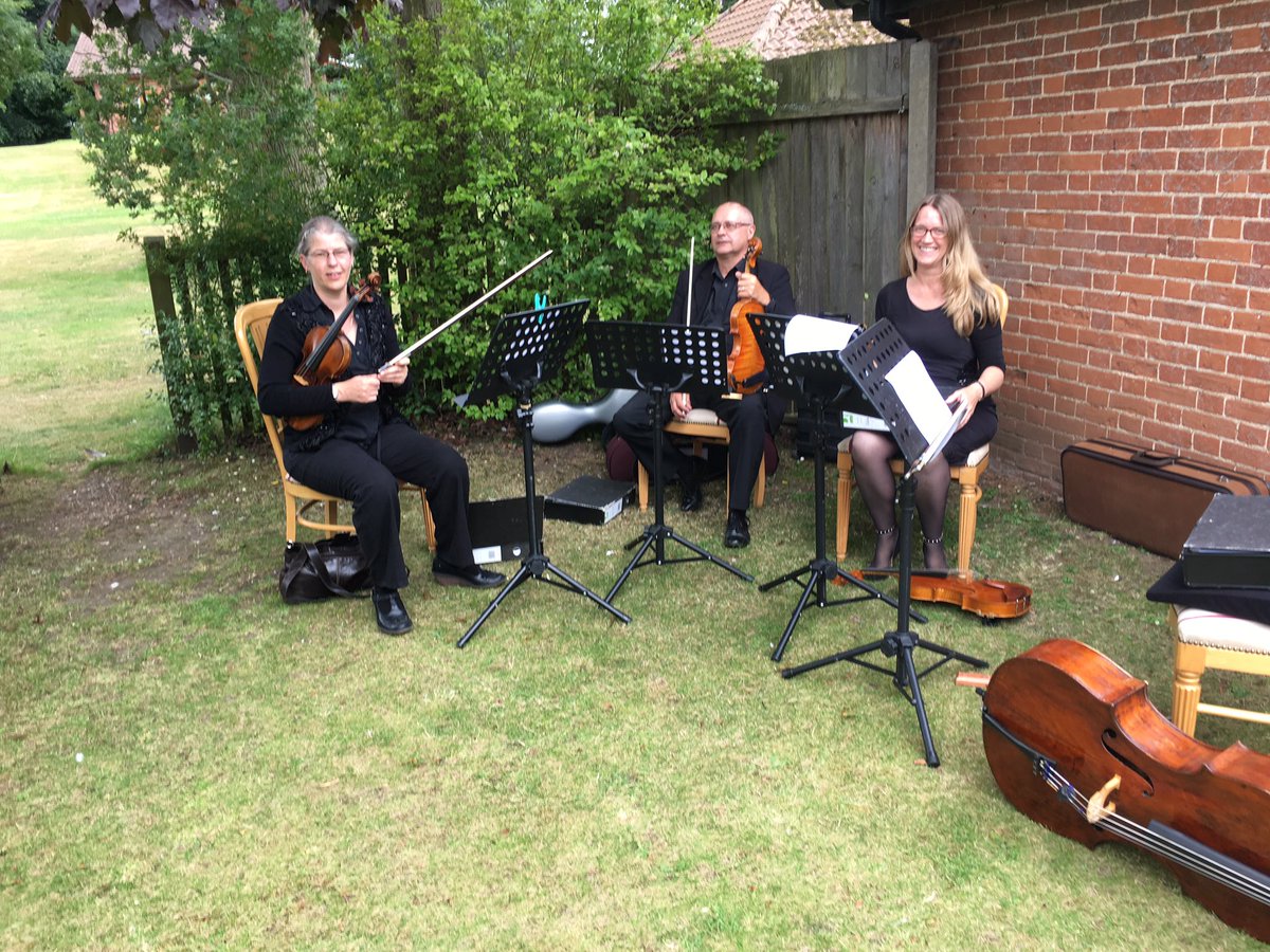 BlytheStringQ's tweet image. A lovely welcome by @Brasteds as we got ready to play for the new Mr &amp;amp; Mrs Farrow at their #wedding reception 🥂#stringquartet #norfolk