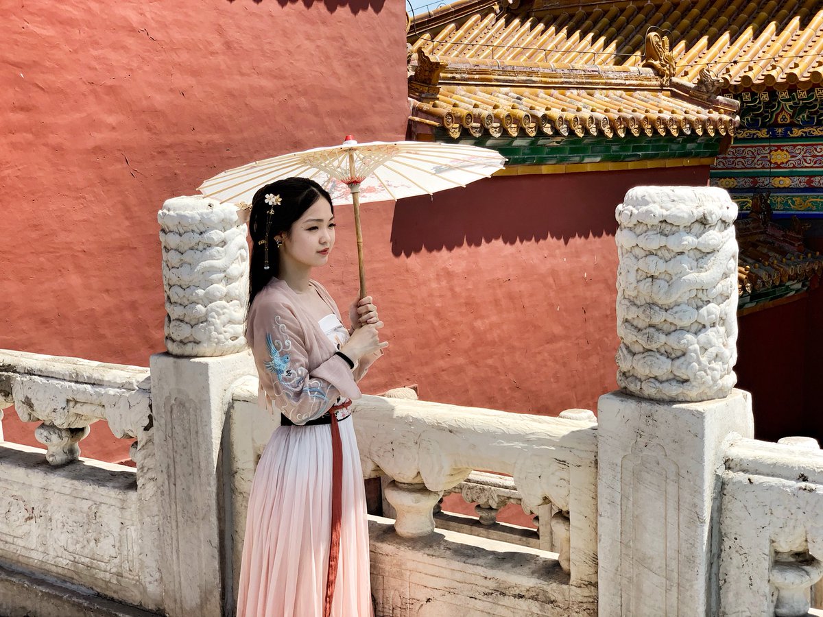 defineashee's tweet image. Your favorite Han princess 🌸