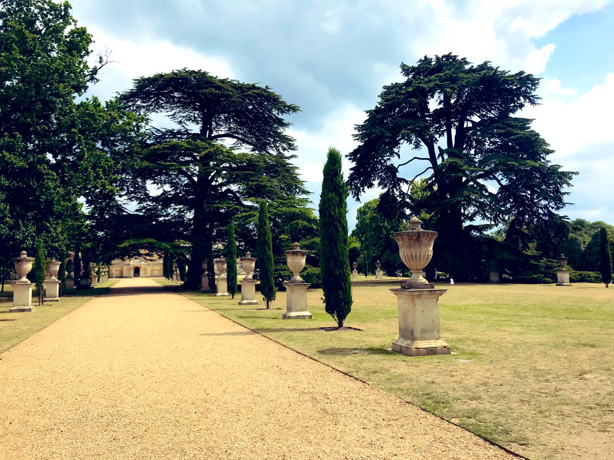 ConciergeAngel's tweet photo. Time for a stroll @Chiswick_House https://t.co/35LLz8b9La