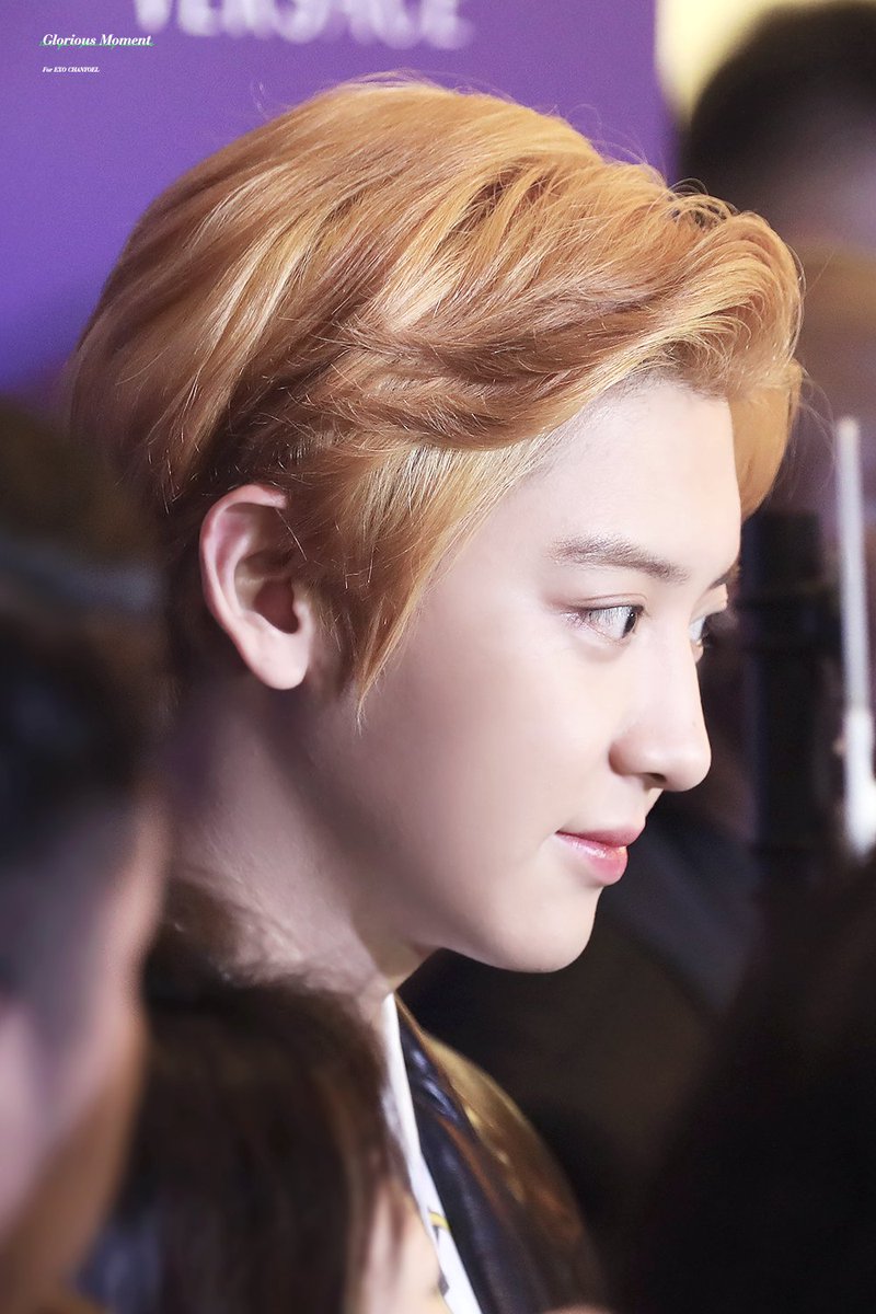 190426

황태자나 혹은 성공한 기업가가 인터뷰하는거 같...😭

#MGMAVOTE #EXO ⁠<a href="/weareoneEXO/">EXO</a> #찬열 #CHANYEOL⁠ #朴灿烈 #チャニョル #박찬열 ⁠#EXO_SC #WhataLife⁠