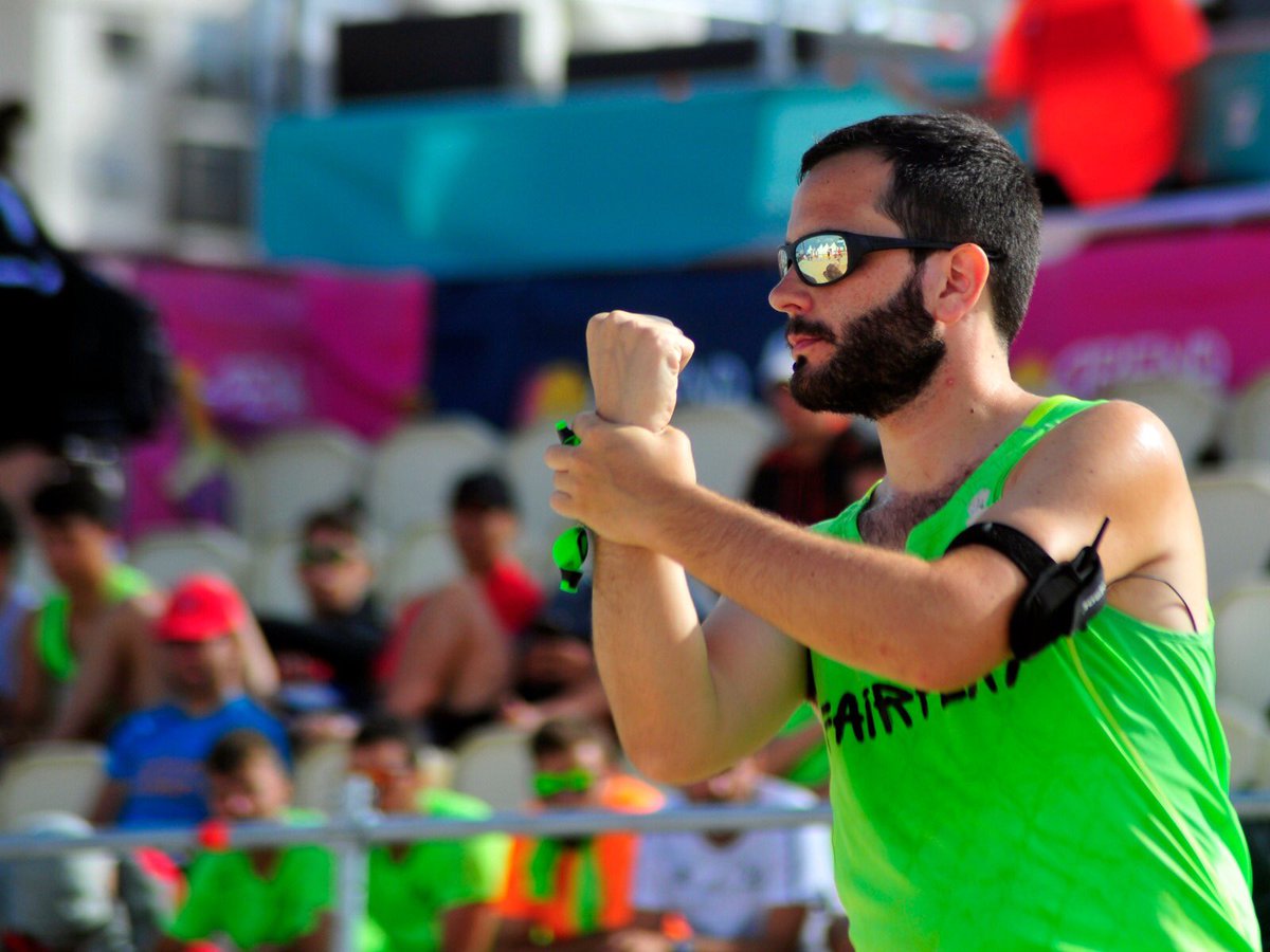 🏆 #Arena1000 | ¡No podemos olvidarnos de la gran labor que ejerce el conjunto arbitral en cada parada del #ArenaHandballTour2019! 🆙🔝

👍🏻 ¡Recuerda! ¡Practica el #FairPlay! 👀☑️ 

#️⃣ #EnjoyTheExperience