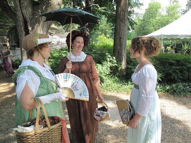 ActuaLitte's tweet photo. Des fans de Jane Austen stars d'une exposition photographique https://t.co/RvbqyrEObH
#fandom #fans #costumes #teamLizzie #teamFitzwilliam #JaneAusten https://t.co/sDWELyT0dS