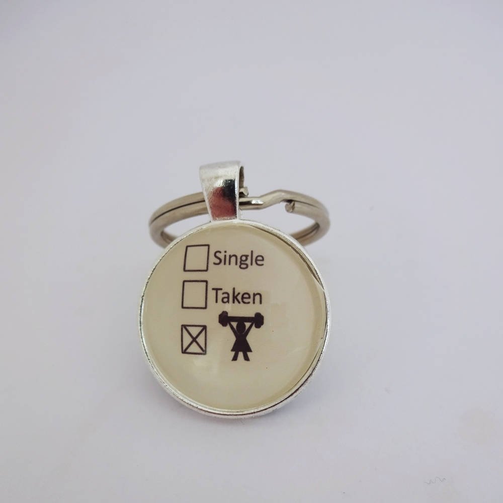 martisanne's tweet image. Single taken keyring, single girl,vfunny keychain,bweightlifting charm, gym bag tag, CrossFit gift, barbell key fob, gift for her tuppu.net/83542903 #TMTinsta #EtsyTeamUnity #FunnyKeychain