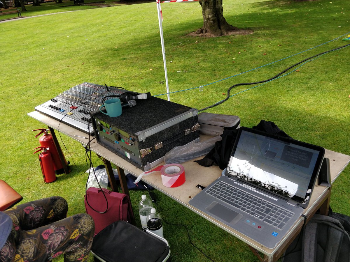 HartParamedic's tweet image. Chillin with music in the park.
#PraiseInThePark
#AVTech