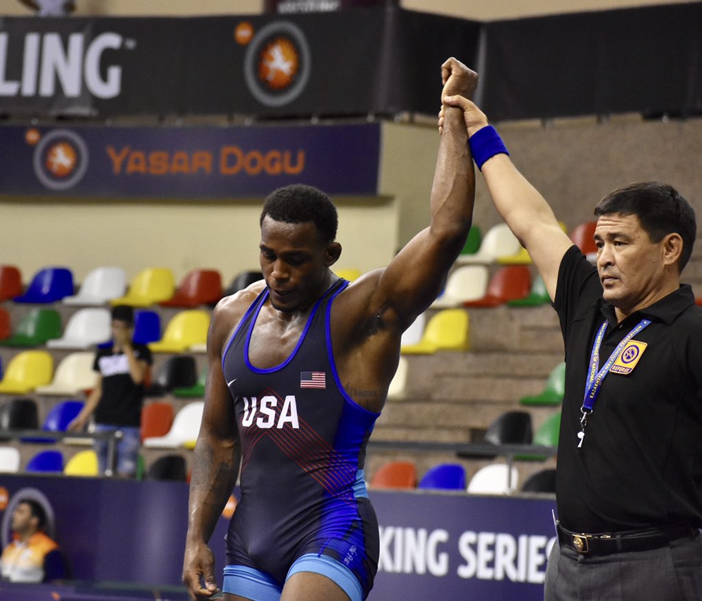 FloWrestling tweet picture
