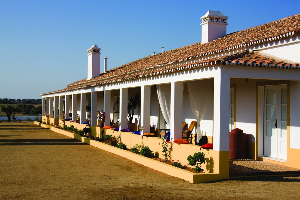 BTP_LTW's tweet photo. The peaceful atmosphere and the serene beauty of our partner hotel Herdade do Sobroso
https://t.co/8Fp0irYnuq

#biketoursportugal #biketour #hotel #Alentejo #herdadedosobroso https://t.co/dKcbaTeCwg