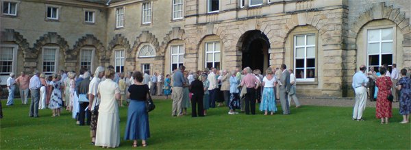 ryedalefestival's tweet photo. Today 14 July  6.30 - ORCHESTRA of the AGE of ENLIGHTENMENT at Hovingham Hall playing Bach orchestral suites.  ‘Britain’s indisputably best period ensemble.’ – The Independent https://t.co/S48Vm4saXP https://t.co/B78FWnR9mM