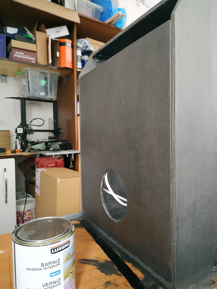 alberto_orco's tweet image. Pues otro domingo con @orkipastafari metiéndole mano al proyecto #ultron 😅 😅 😅

#modding #casecon #arcade