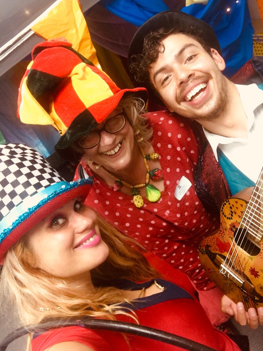 SensorySpaces's tweet photo. @Castle_Sch_NCEA Thanks for inviting us - we loved meeting all the children and staff. Lots of love and we hope to see you again soon xxx https://t.co/V5xnKQ1GXF