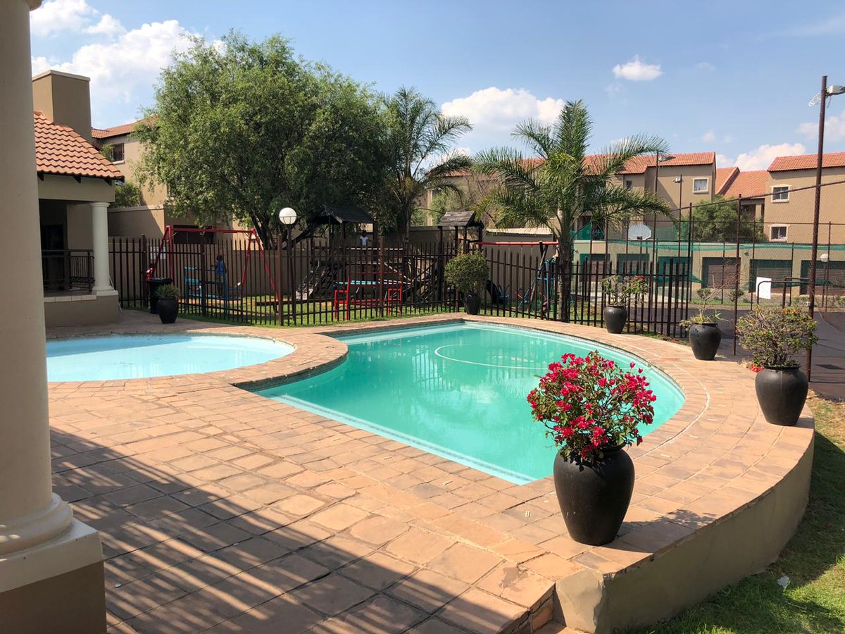 KekeMakhetha2's tweet photo. Rental Apartment Northriding Jhb
2 bedroom
2 toilet&bath
Fitted kitchen
wardrobes
Open lounge
Pool
Rent: R7,000
Dep: R7,000(Refundable)
Contct: 073 790 1777
Cassper Sunday Times Kylie Rastafarian #EFFSCAssembly #RogueUnit Mamelodi Mkhwebane #FlamedCouples #CricketWorldCupFinal https://t.co/V30uY8f15z