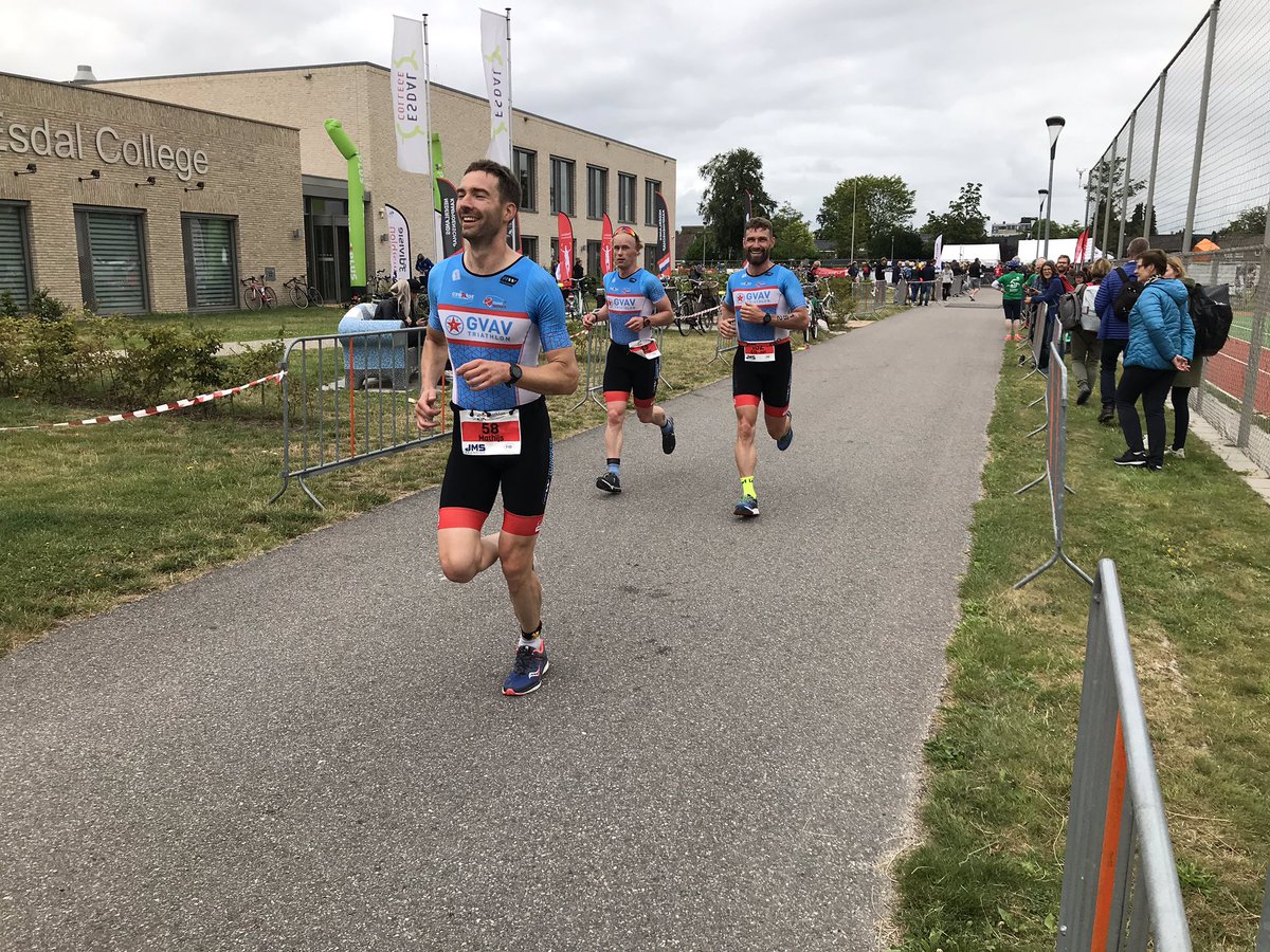 GVAVTriathlon's tweet image. Mooie strijd in Klazienaveen op het NK halve, OD en straks jeugd en junioren.