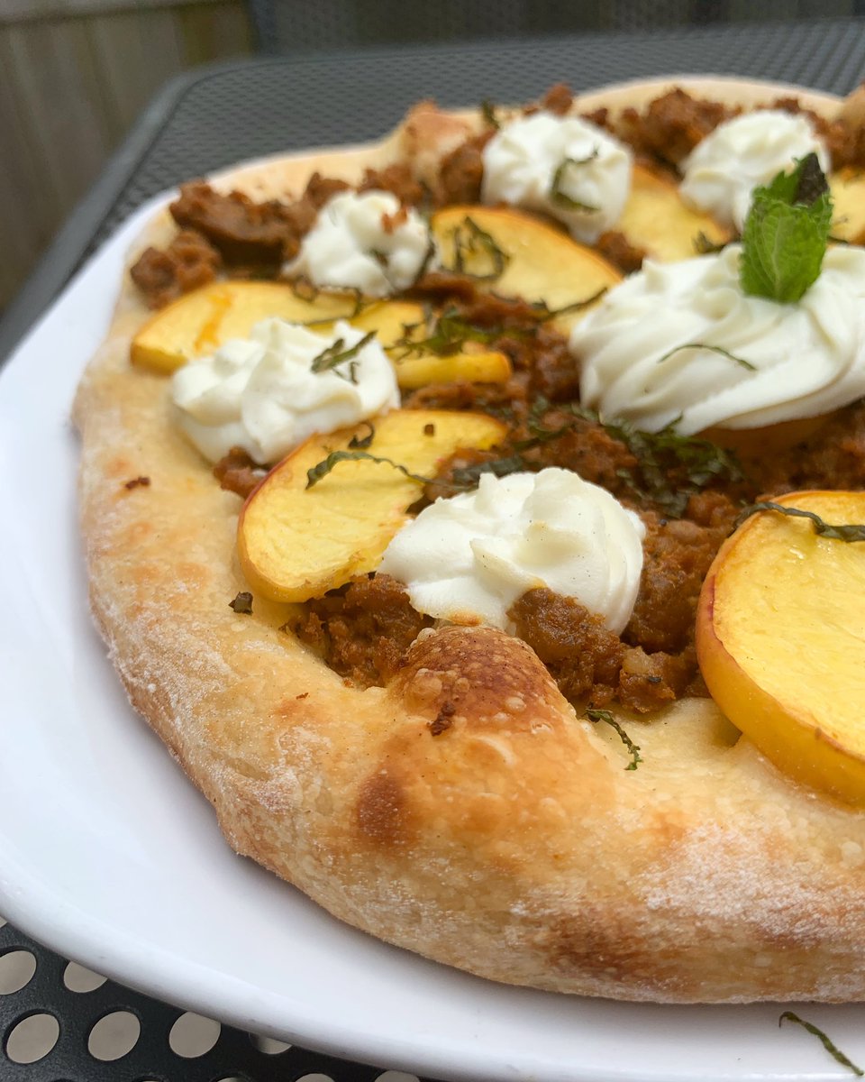 SahmsAleHouse's tweet photo. This week’s pizza special is definitely worth a try! Chorizo, ricotta, mint, olive oil, and fresh summer peaches on our house made dough. 🍑🍕 https://t.co/9YWNxhJMU4