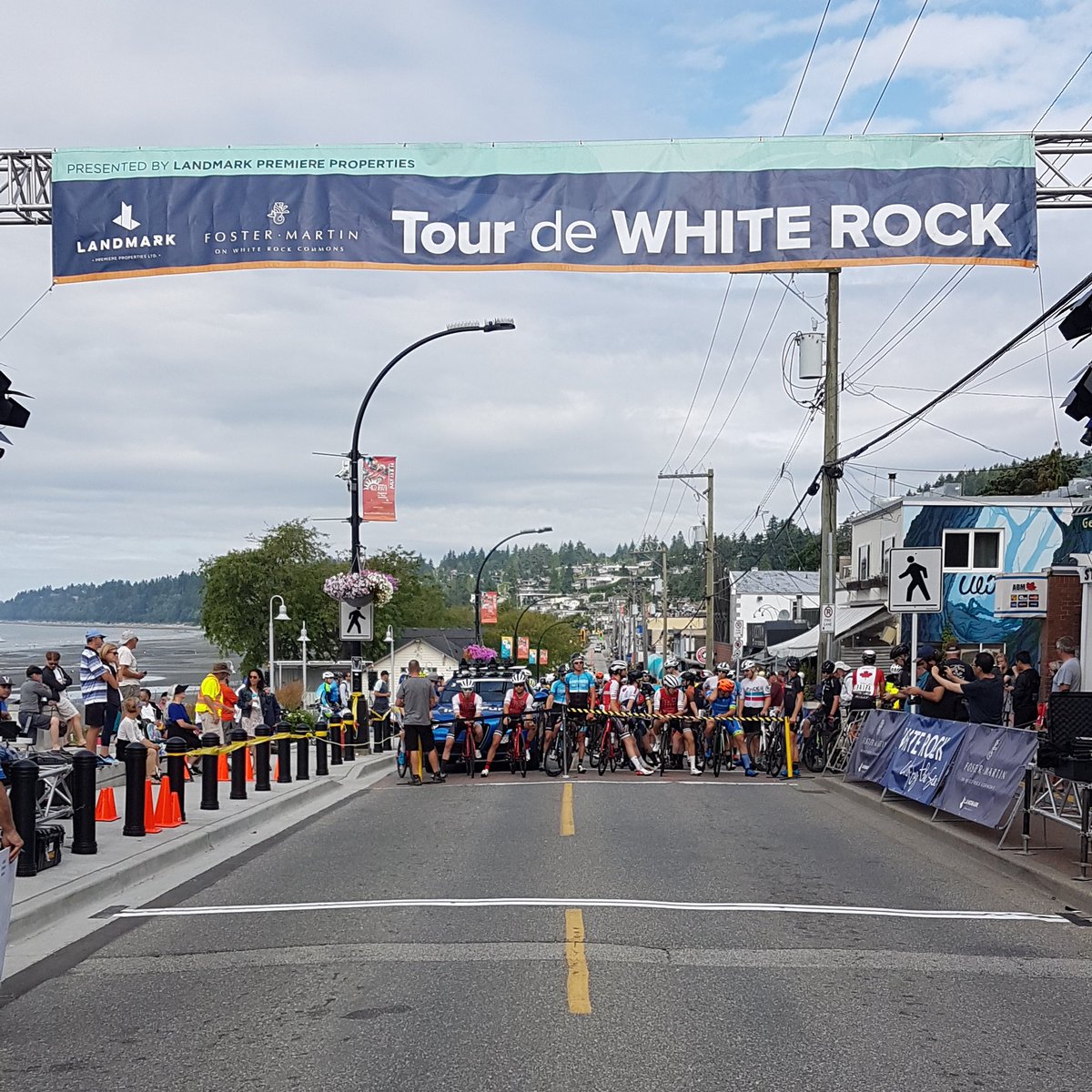 Tour de White Rock tweet media