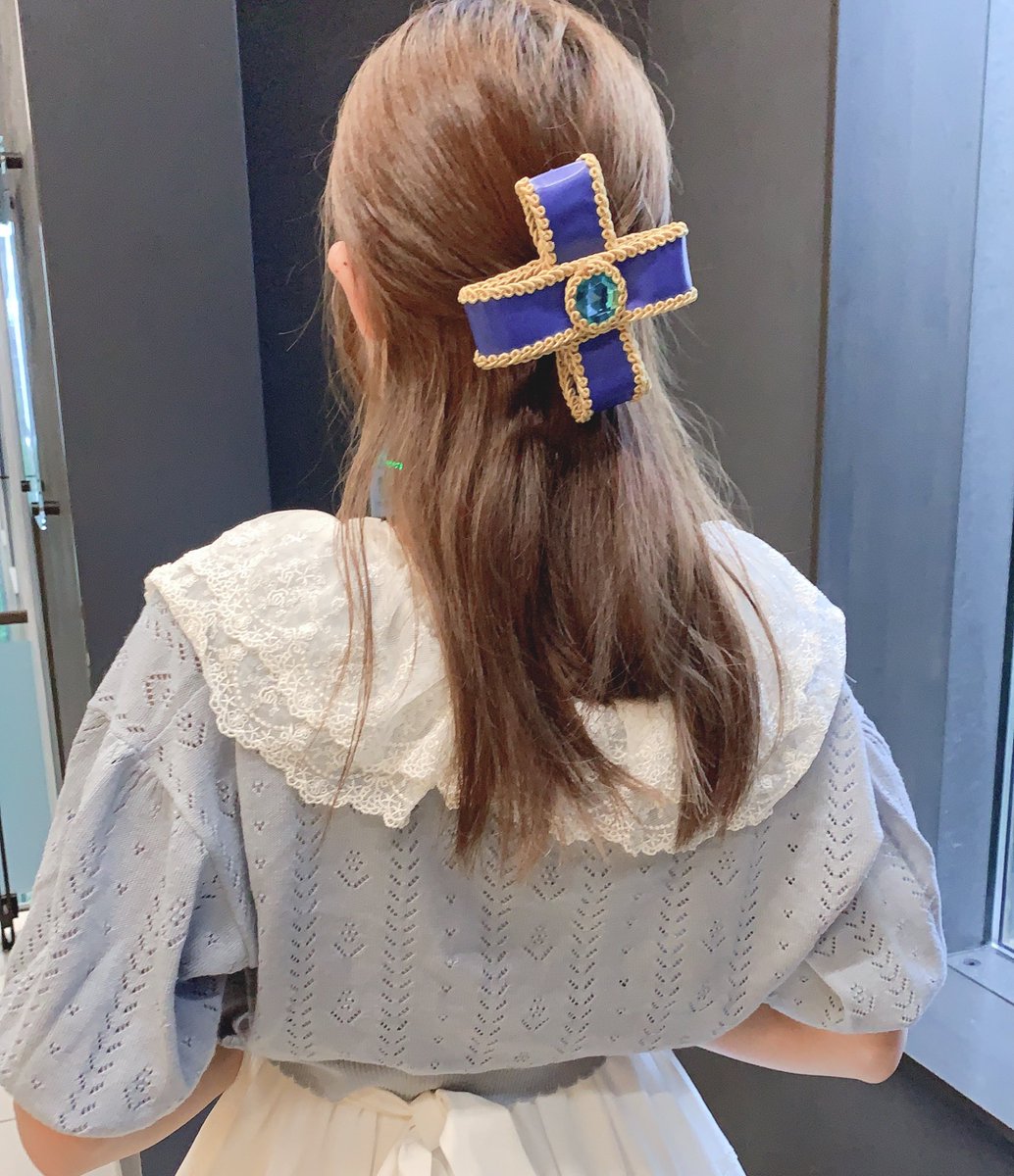 ট ইট র マジョノカ渚 白猫プロジェクトmusic Live19に行ってきました 楽しみすぎて 昨日の生放送用に製作したアイリスの髪飾りを付けてアイリスカラーな服にしました ゼロクロは泣きそうだったし 何より昨日からダグラス引きずってて今日も生演奏が聴け