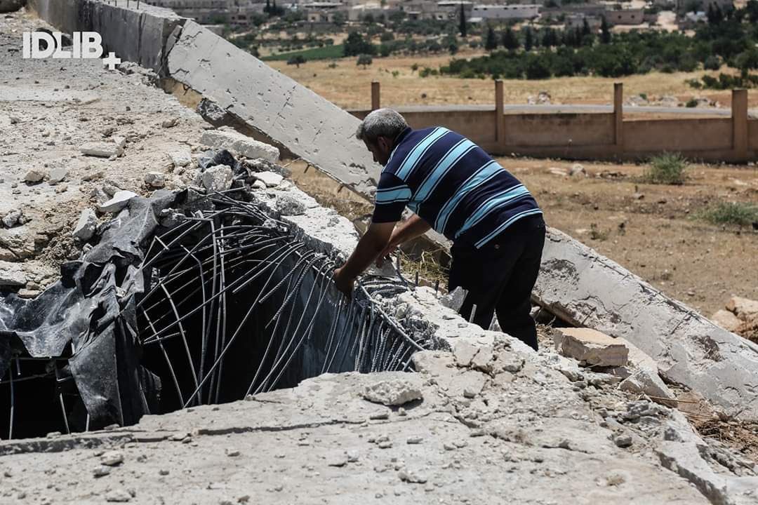AmenahMasri's tweet photo. Following itโs scorched earth policy,
Russian airstrikes on Maarat al-Numaan destroyed the water pumping station in the city.
#Rise4Idlib #NotATarget #EyesOnIdlib #StopBombingIdlib #SolidarityWithBrita #HungarStrikeForIdlib https://t.co/9NVpjtMasD