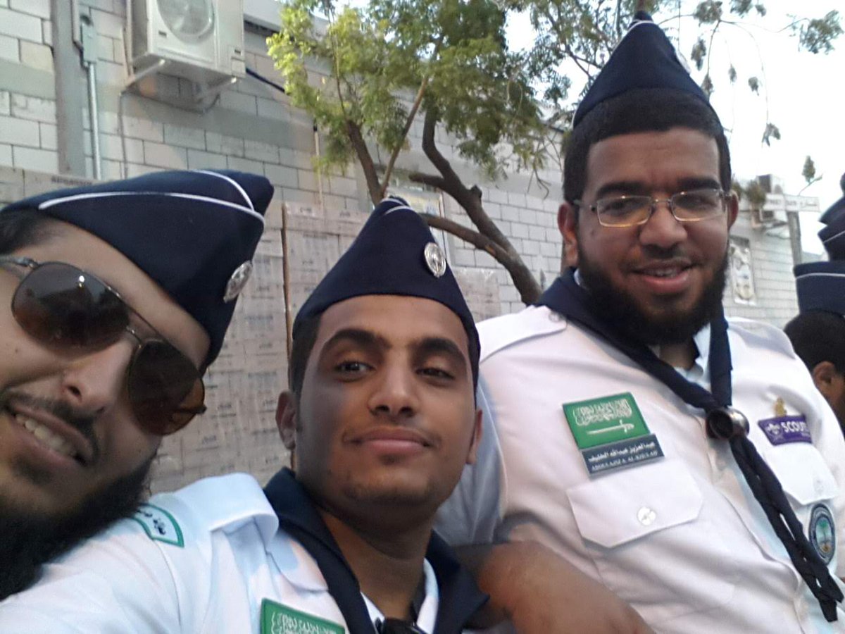 Yousefo_SA's tweet photo. @KsuRovers @scouts_org_sa @TauRovers @QURovers @abdulahalfahad @rsksu @UDrovers @EAlrowad @KAURovers @RO_KSU كل دقيقة تطوع في الحج، كل ابتسامة رضاً لحاج أو حاجة، كل خطوة إرشاد صاحبتها دعوة حاج تائه، هي لحظات سعادة كامنة وغائرة في القلب، لا يمكن لها أن تنسى أو أن توصف #الحج_بعيون_الكشافه https://t.co/yUyHQmfjeH