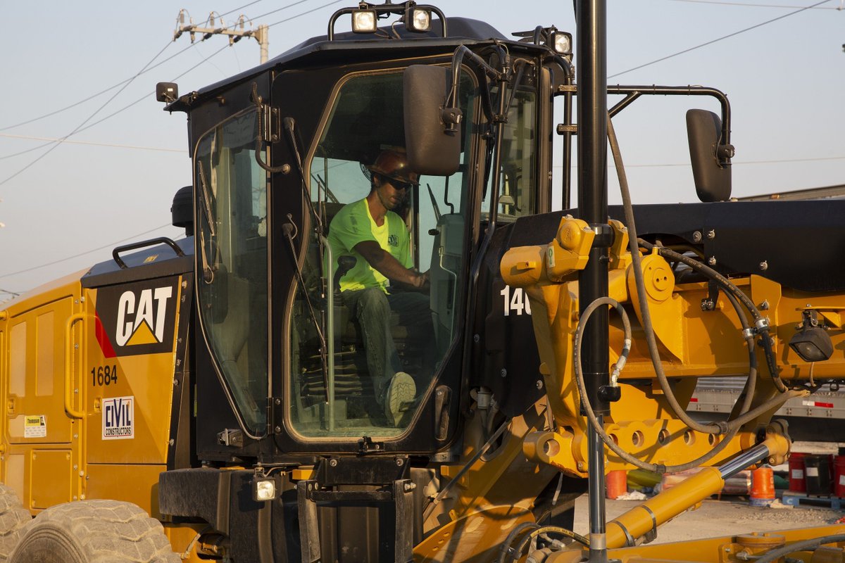 When you work outdoors in #summer, you must take steps to protect yourself from heat-related illness and the sun’s harmful ultraviolet radiation. How do you keep your cool? Share your #safety tips!