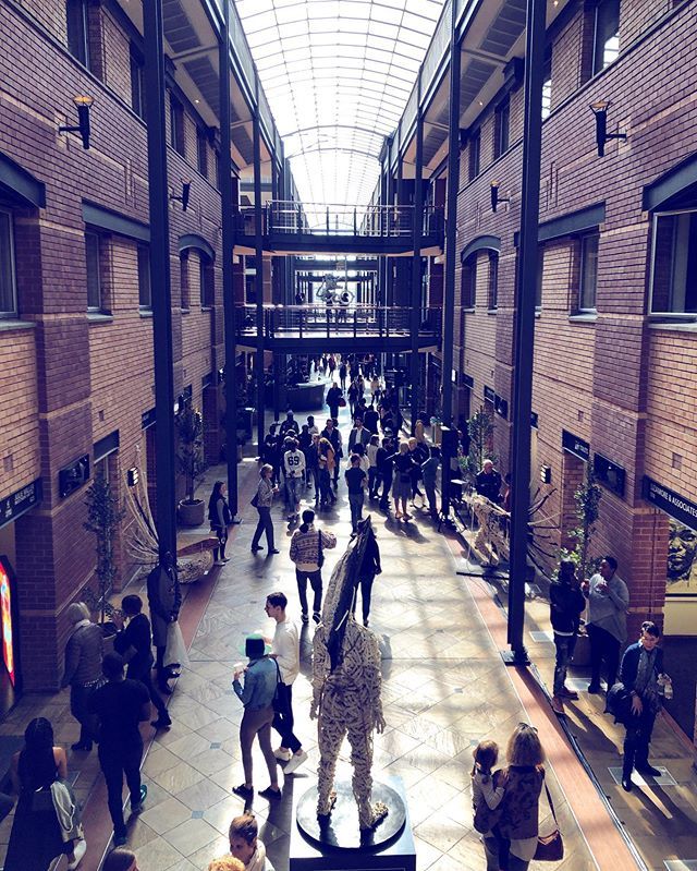 vickipilcher's tweet photo. Watching the passing parade at @turbineartfair yesterday
.
.
.
.
.
#rmbturbineartfair #rmbtaf #letsguide #localguides #localguidesconnect #ongooglemaps #architecturalphotography #architecture #architexture #interior #interiorphotography #interiordesire #… https://t.co/veFjr2Uzvn https://t.co/N9Q3i9ZCau