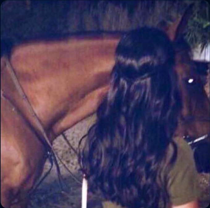 دقيت خشم الفراق اللي .. تهابونه وصديت عن واحدٍ ما أقوى على فراقهT