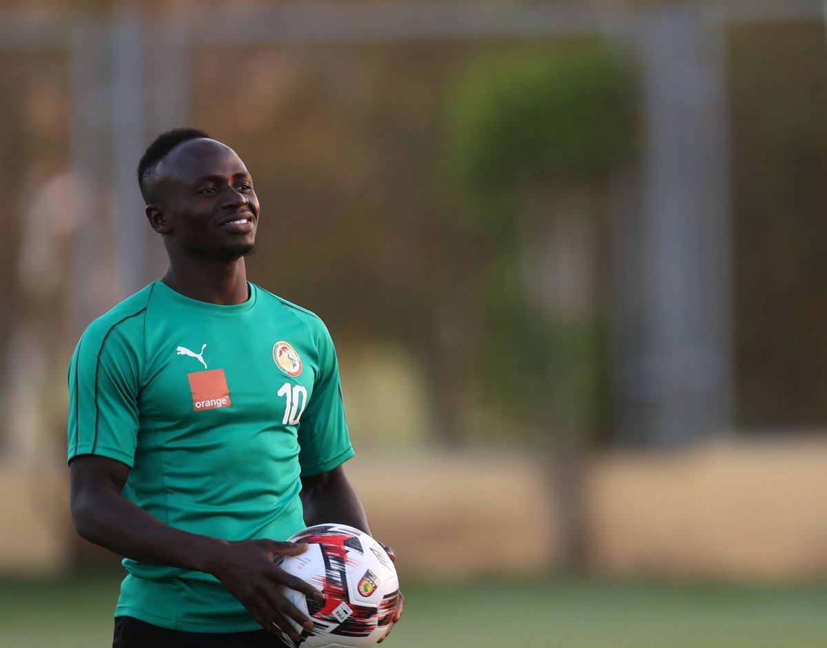 DStvSn's tweet photo. LES LIONS à quelques heures du match.💪
_____UN MOT D'ENCOURAGEMENT POUR EUX____
SENEGAL vs TUNISIE à 16h sur la chaîne SS7. Le décodeur DStv est à seulement 1000 FCFA.
Contactez-nous ⬇:
33 825 39 39 / 70 825 39 39
#DStvSenegal #AFCON2019 #CAN2019 #DigitalActivSn https://t.co/L85rZdYEw2