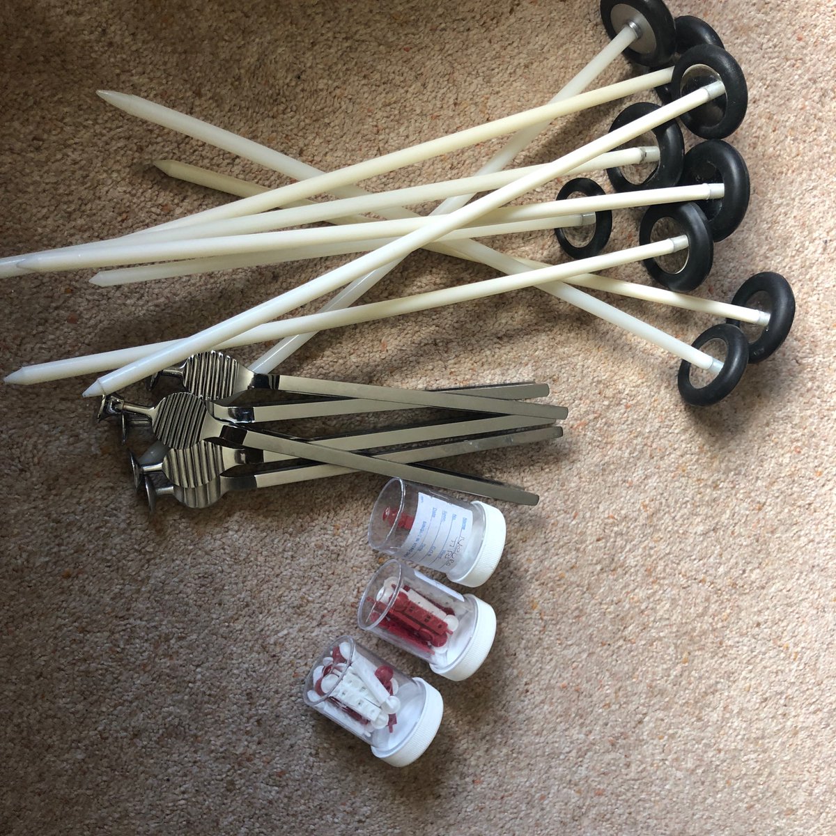 ejn78's tweet photo. Whilst clearing out my stuff I started to think I might be the reason why there’s never any “equipment” on the medical wards. https://t.co/rjdQEX8tt2