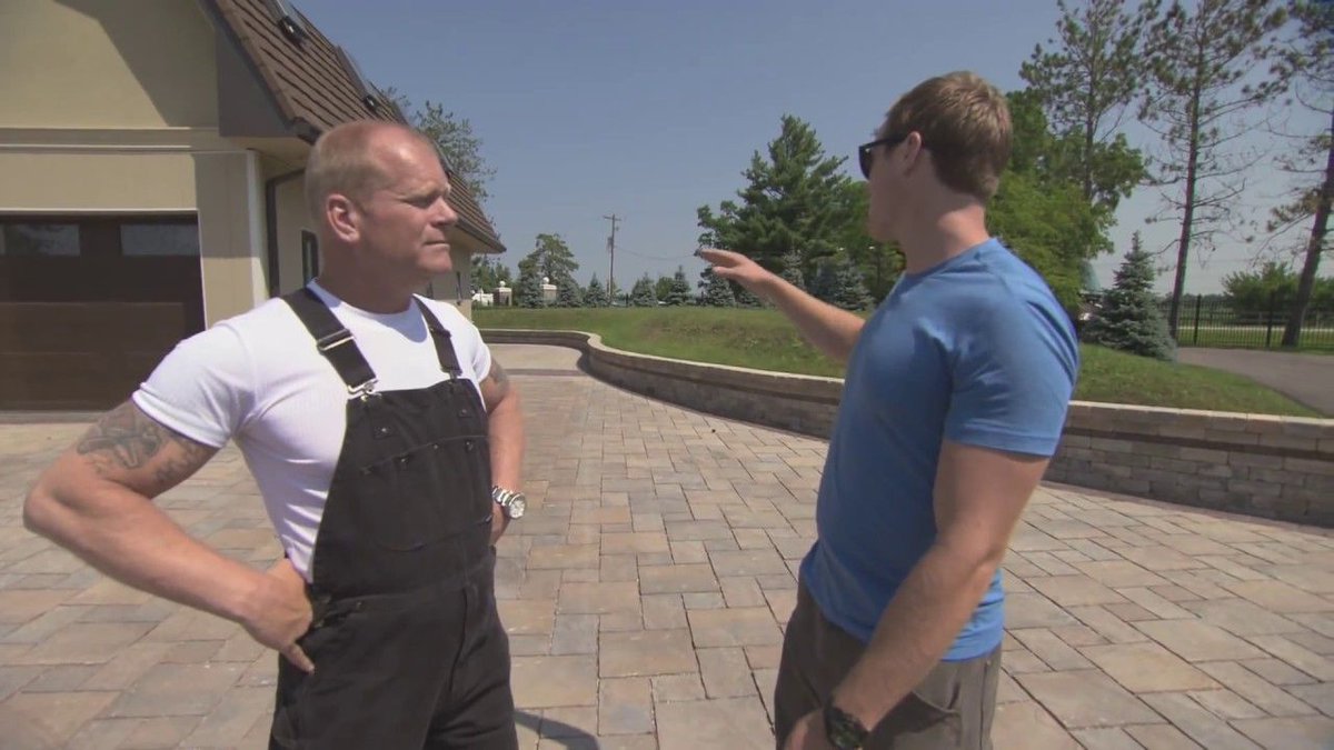 backyardexpo's tweet image. Thinking about #Interlockingbrick for your garage or #backyard?  Some thoughts from Mike Holmes @Make_It_Right

#backyard #summer #outdoorliving #landscaping #weekend  #backyarddesign #homesweethome #design #home #outdoorlivingspace  @bettercontracting

 buff.ly/2la2bFp