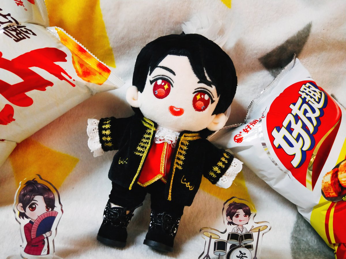 8krK3OqiOjYYM10's tweet photo. The first sample is already come~🎉🎉🎉#sjdolls #sujudoll #Heechuldoll #sj玩偶 #SuperJunior玩偶 #Superjuniordoll #Superjuniordolls #KimHeechul #kimheenim #SUPERJUNIOR #김희철 #희철 https://t.co/q1qM6p9eqJ
